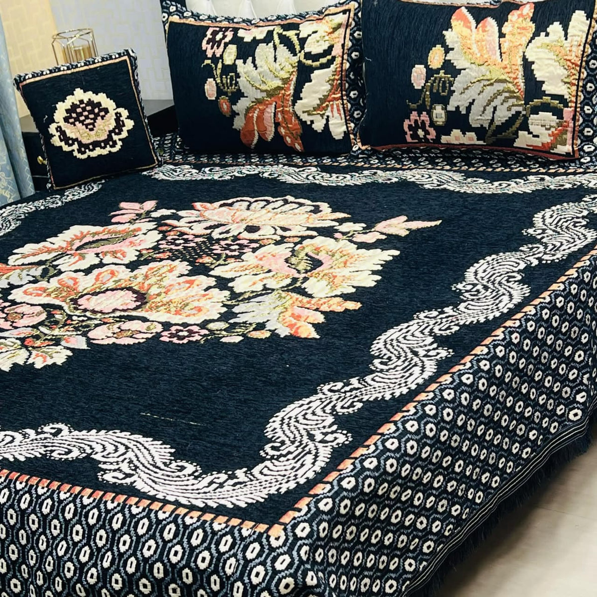 4Pc Velvet Jaquard Bedsheet – King Size
