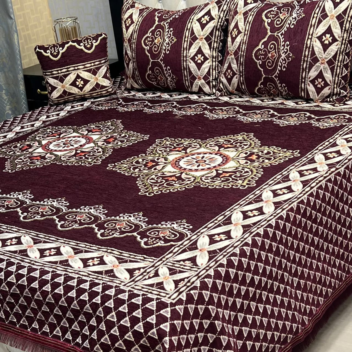 4Pc Velvet Jaquard Bedsheet – King Size