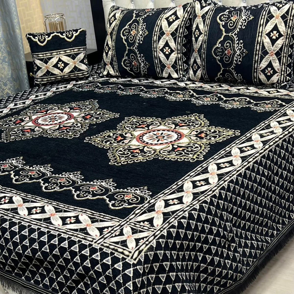 4Pc Velvet Jaquard Bedsheet – King Size