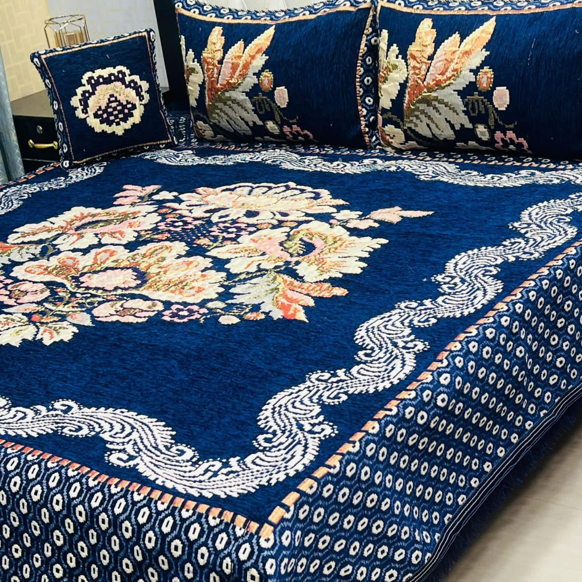 4Pc Velvet Jaquard Bedsheet - Design 8