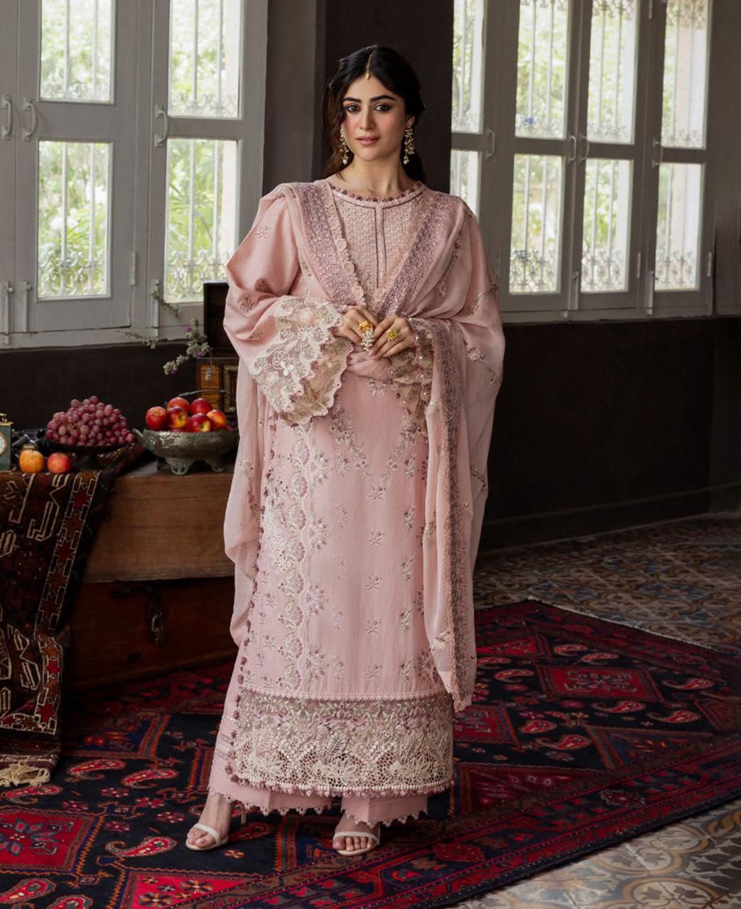 3Pc Heavy Embroidered Lawn Suit - Blush Pink Dupatta Detail Close Up