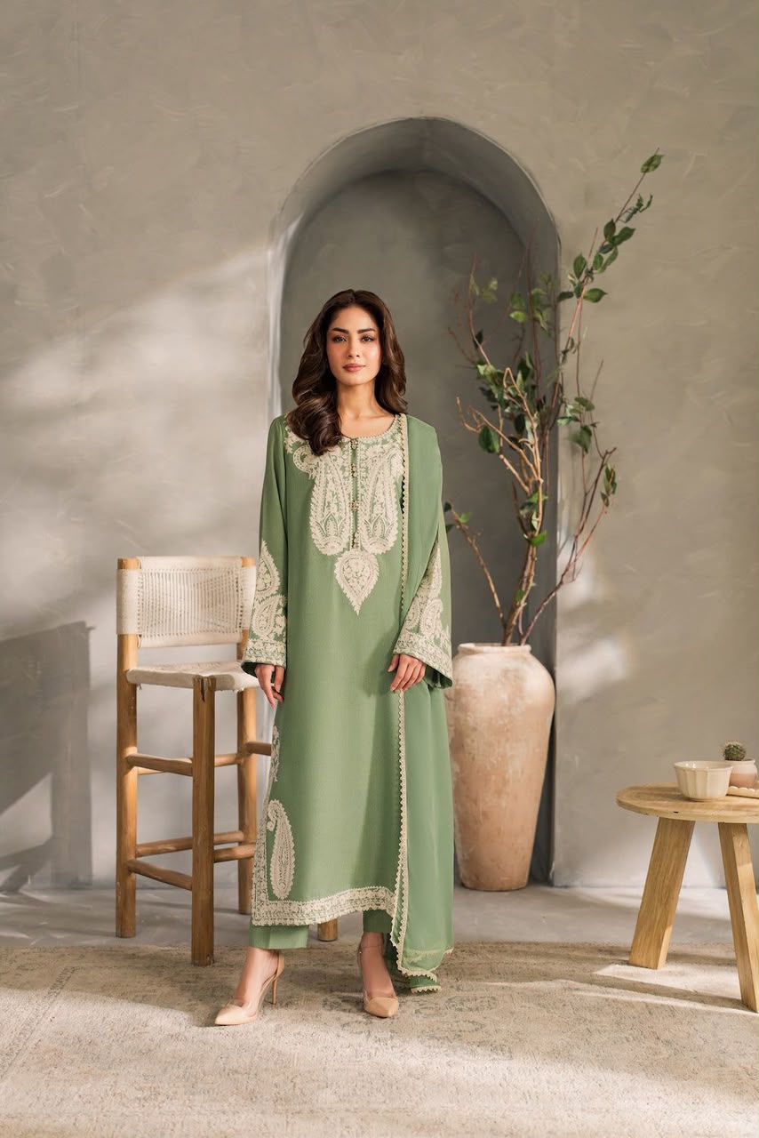 SAPPHIRE Navy Blue Lawn 3PC Heavy Embroidered Suit – Model View