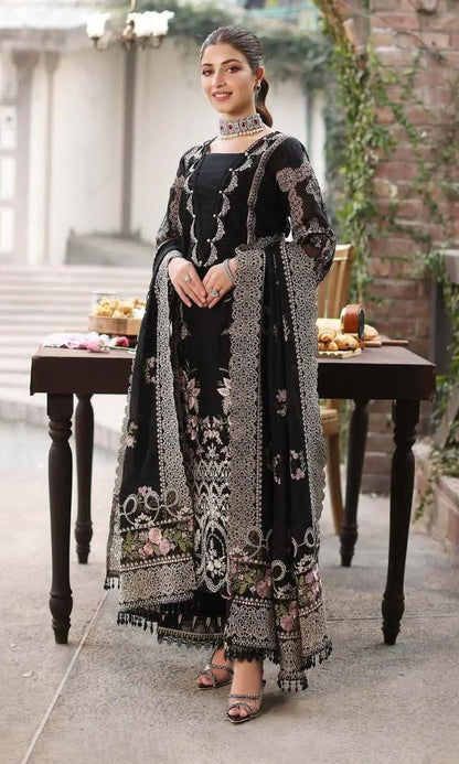 3Pc Fancy Lawn Suit - Maroon Dupatta Close Up Embroidery