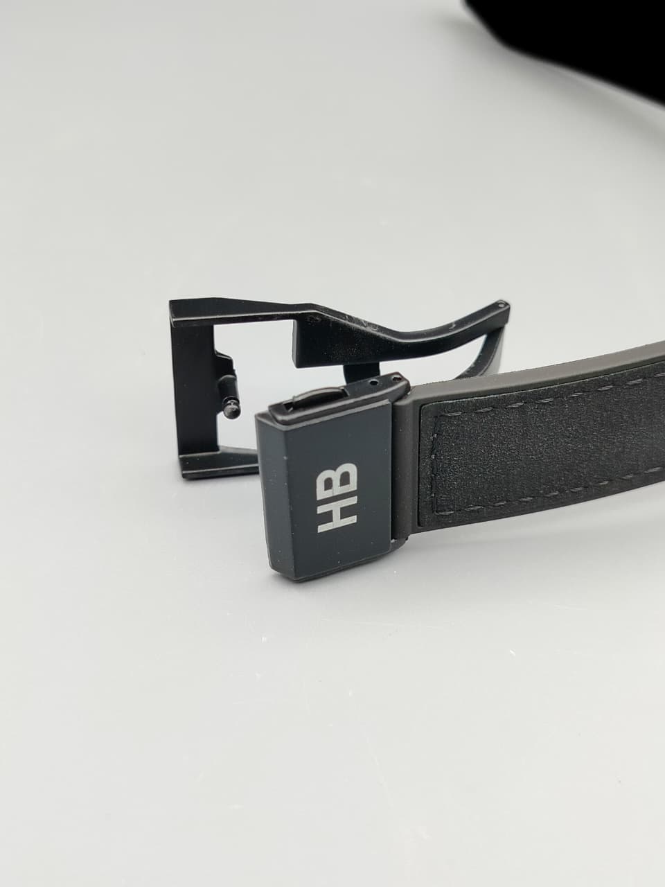 HB Geneve Butterfly Clasp Buckle Detail – Black Leather Strap
