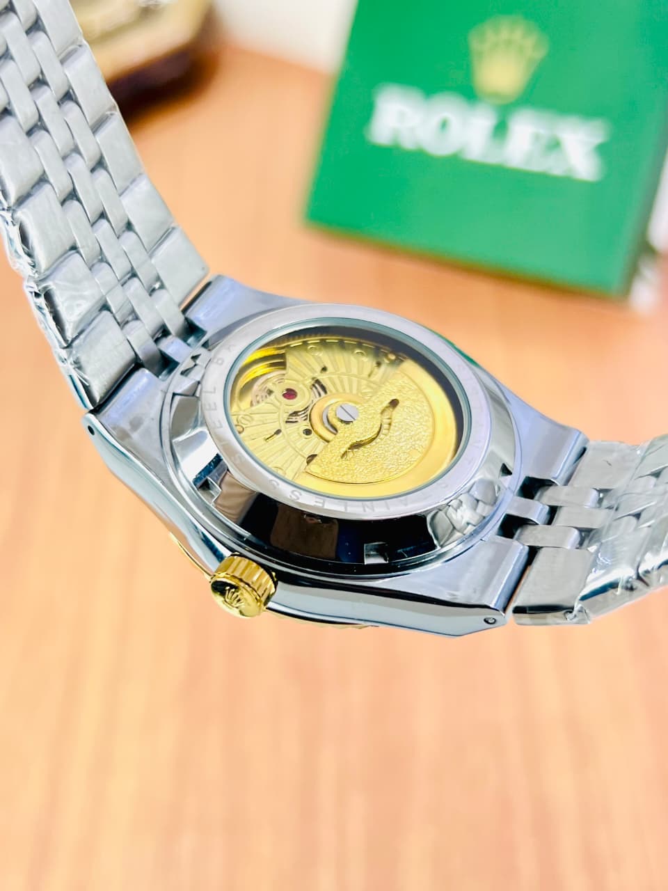 Luxury Semi-Automatic Watch – Skeleton Transparent Caseback – Movement Visible
